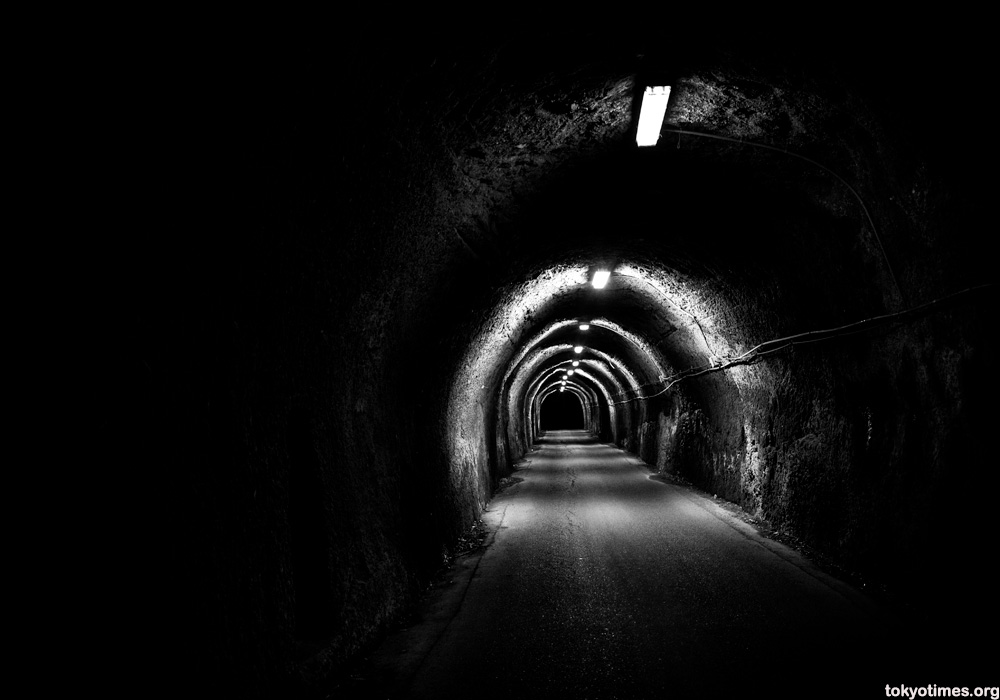 dark-tunnel.jpg